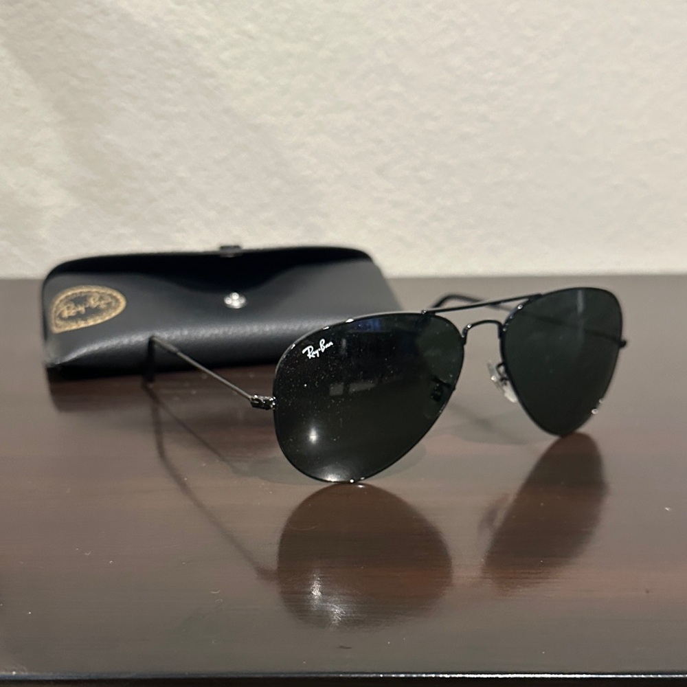 Ray-Ban Classic Black Aviator Sunglasses
